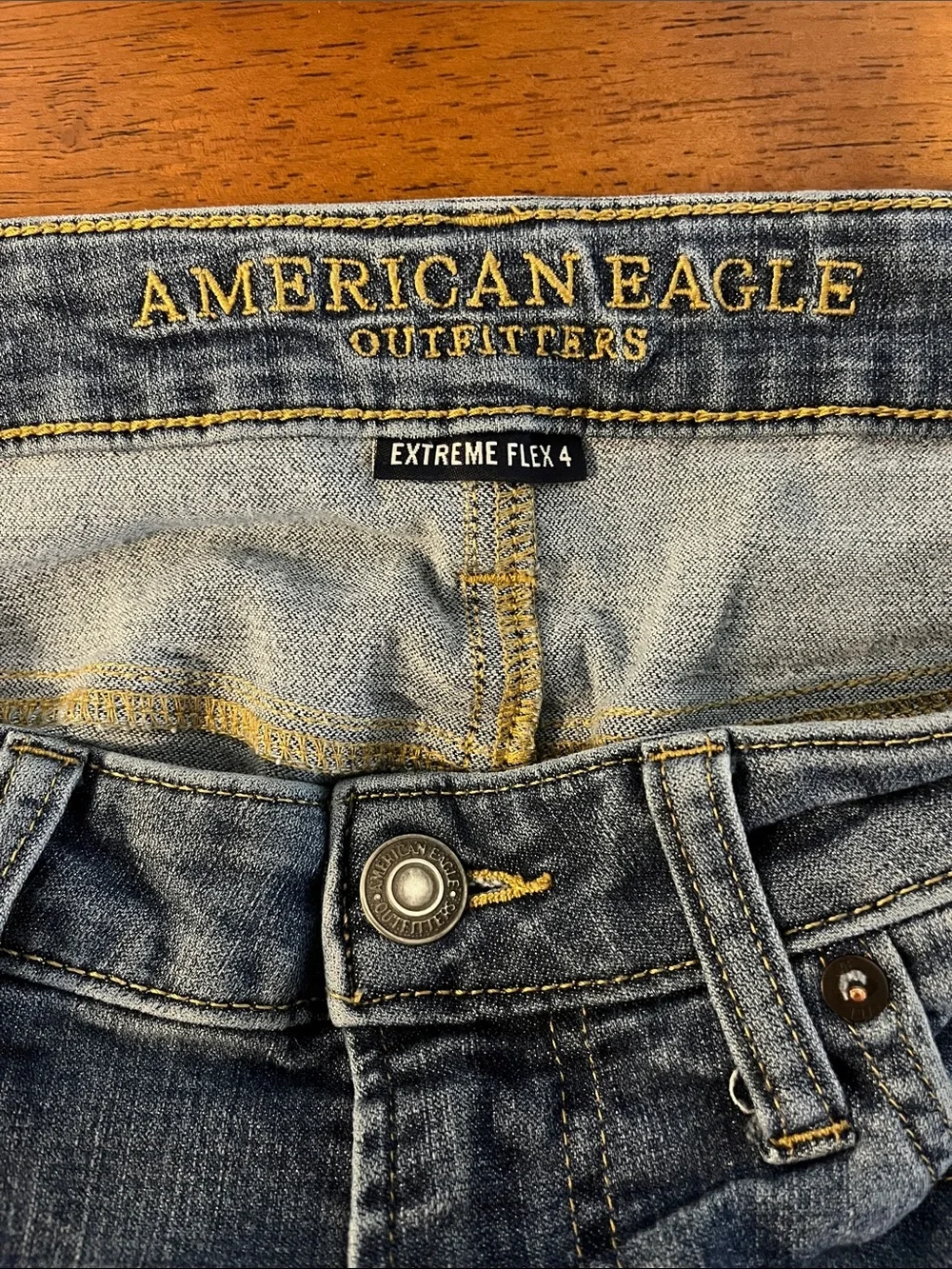 American Eagle Outfitters Men's Slim Straight Jeans in Medium Blue Wash